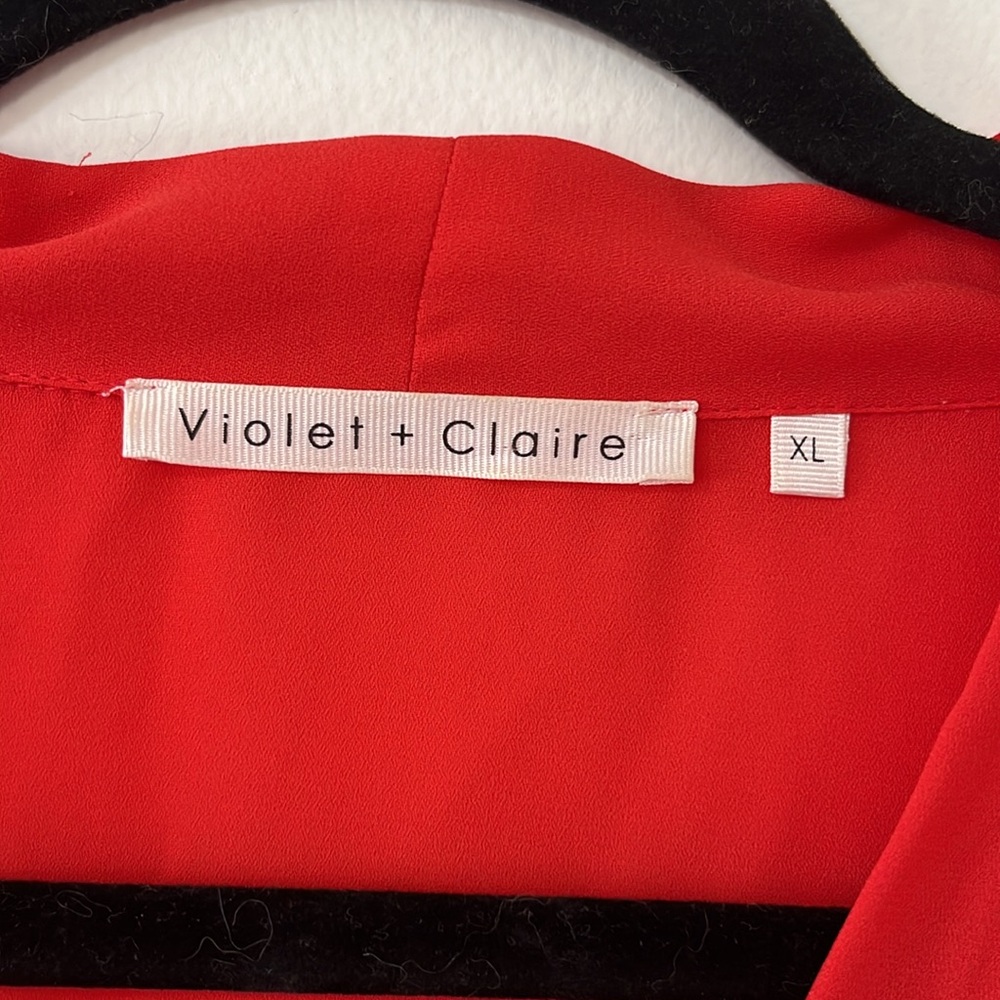 Violet + Claire - Picture 2 of 3